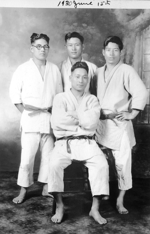 Portrait-of-judo-club-members