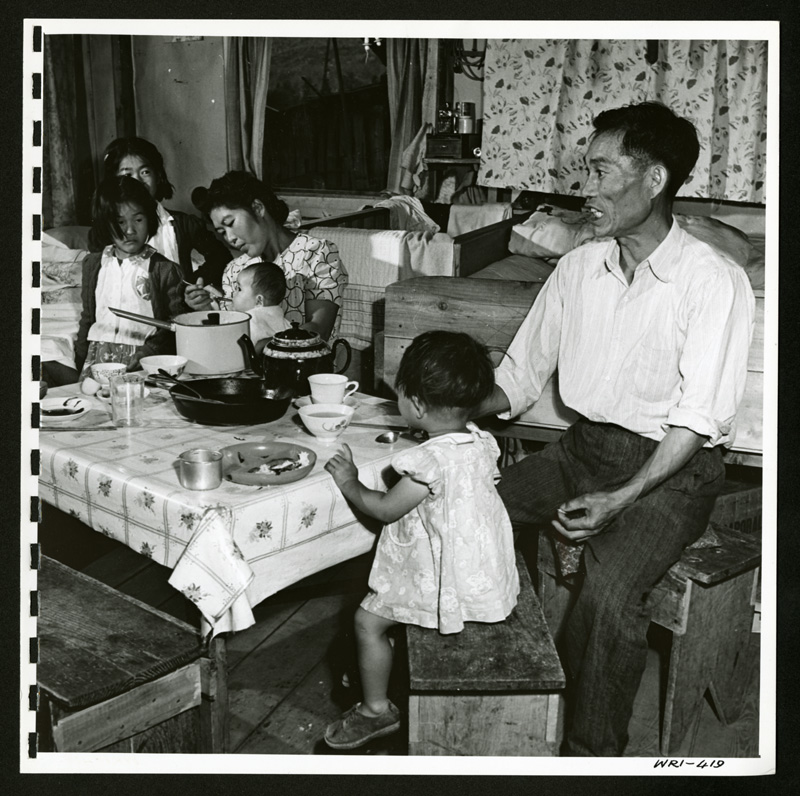 Family-in-an-internment-shack